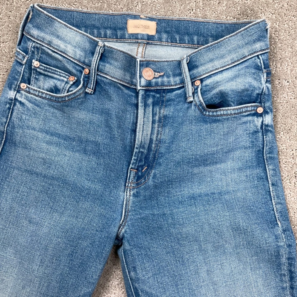 MOTHER Lil Outsider Sneak Jeans Girls 24 Blue Straight High Rise USA - Picture 2 of 15